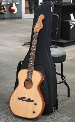 Fender - Highway Series Parlor Acoustic/Electric Guitar, Rosewood Fingerboard with Gigbag - Natural 2
